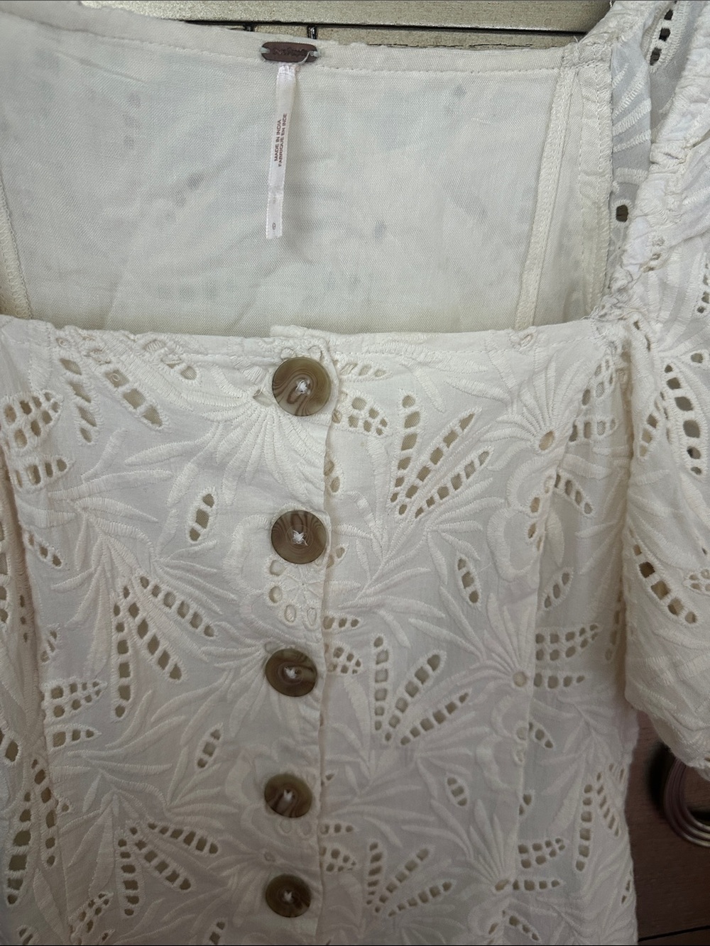 🛍️SALE🛍️Free People Daniella Cream Eyelet Puff Sleeve Button-Front Mini Dress - Picture 3 of 4